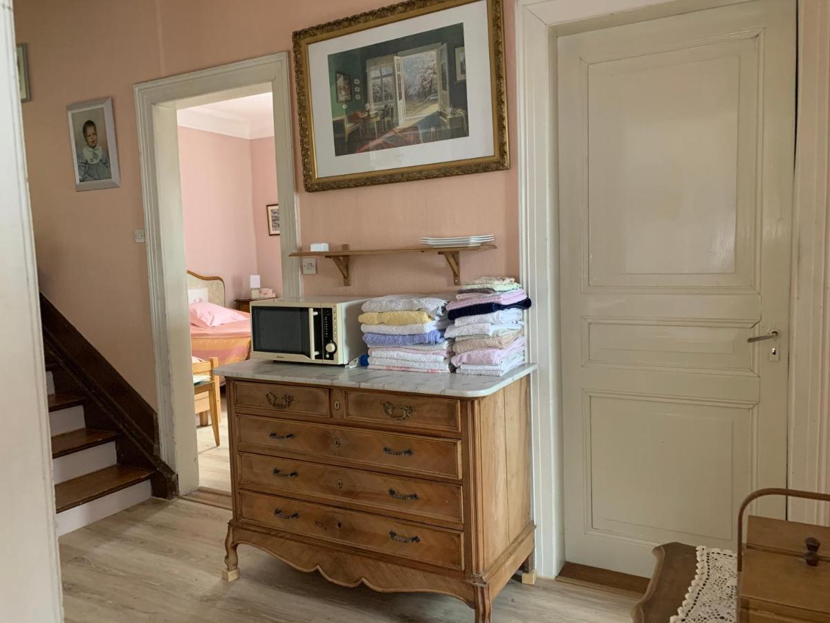 Chambre Arnica Lit 140 Wifi Sdb Partagee Saint-Amarin Esterno foto