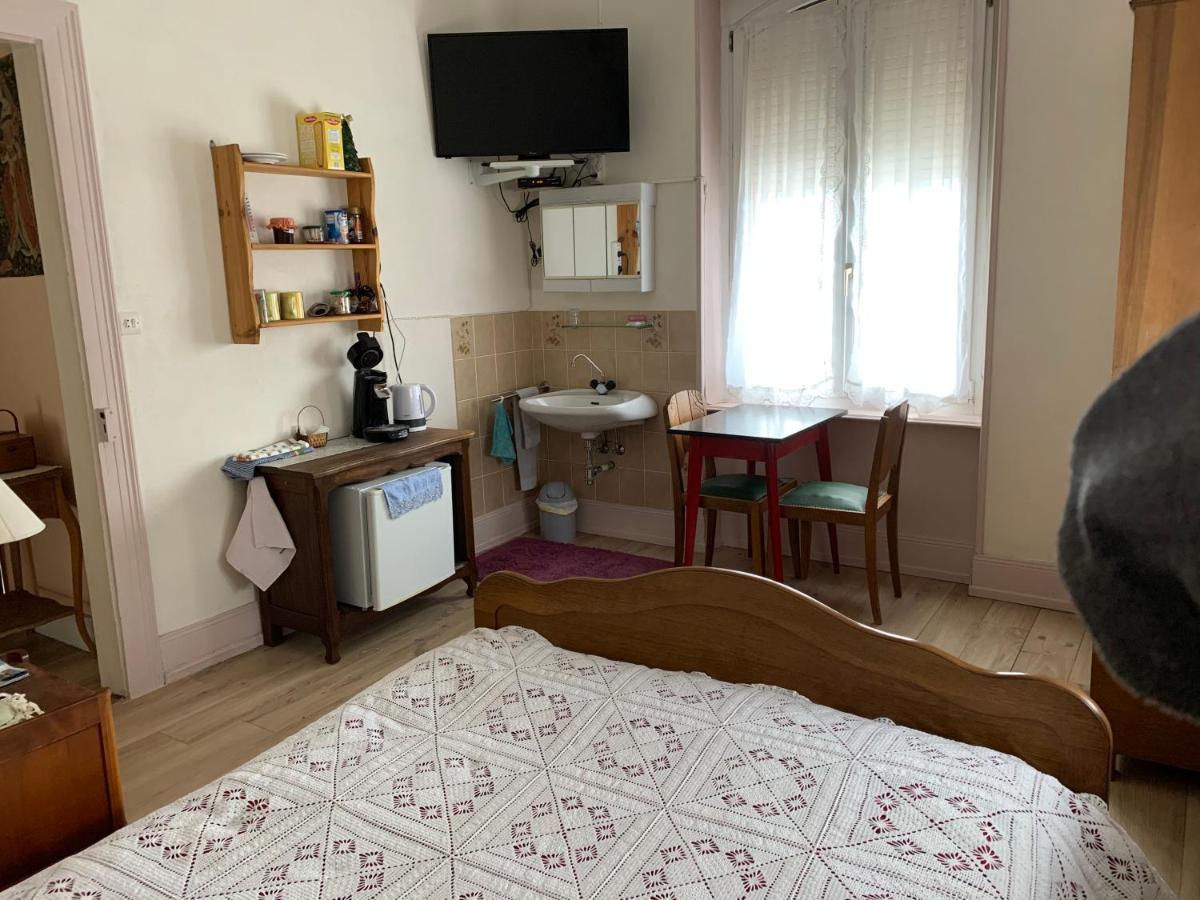 Chambre Arnica Lit 140 Wifi Sdb Partagee Saint-Amarin Esterno foto